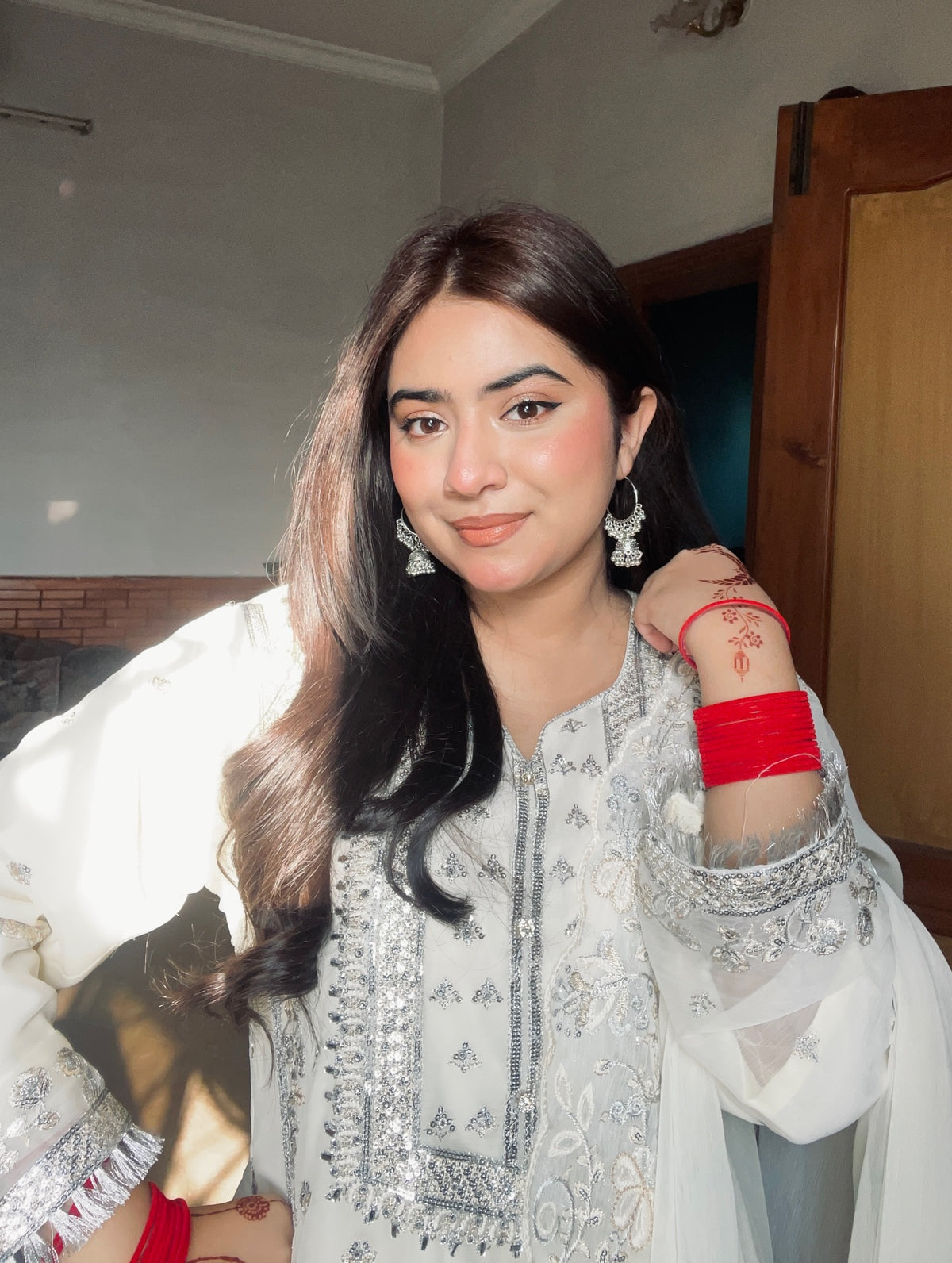 Durr-e-Noor Cream White