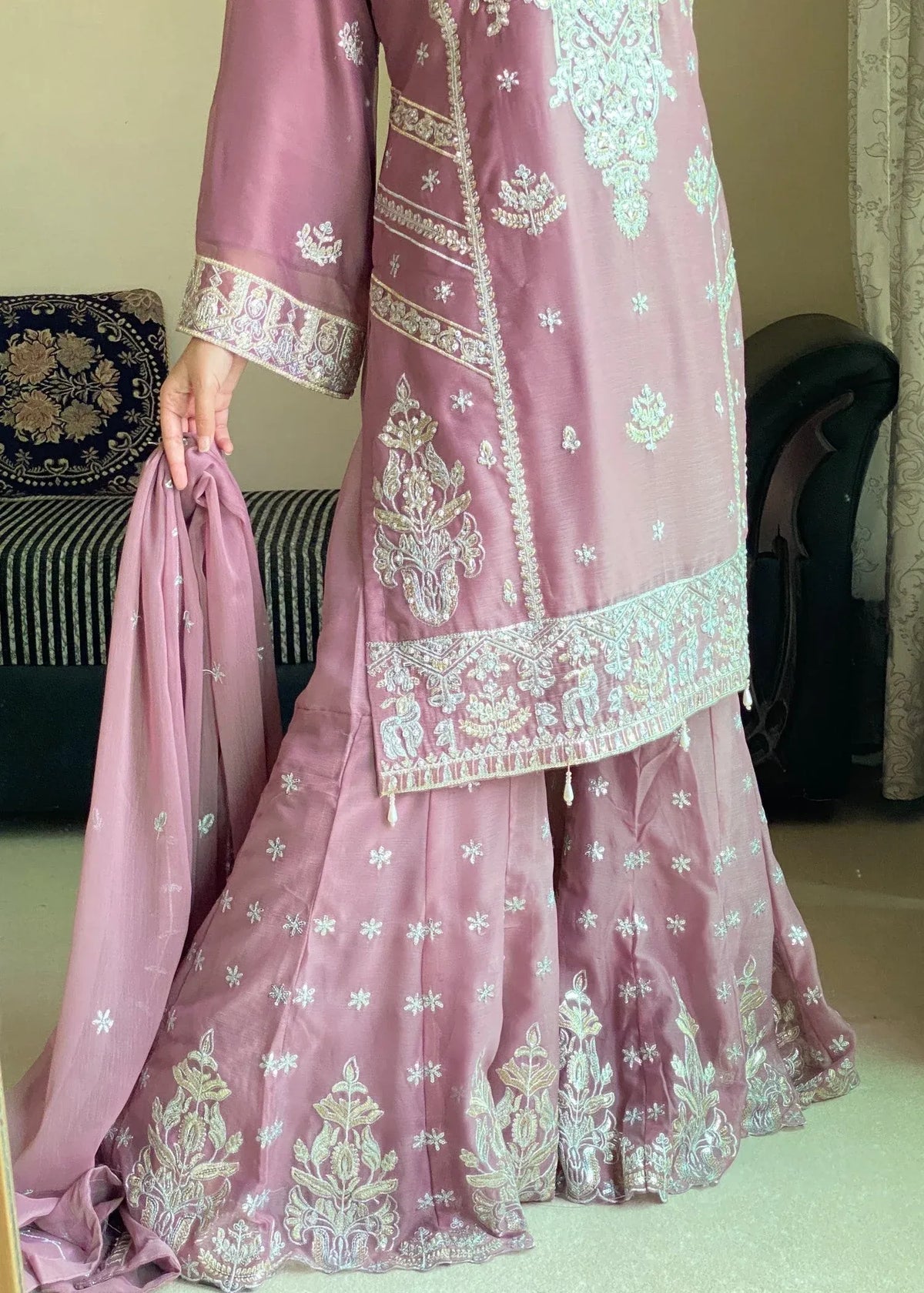 Rang-e-Mehfil Mauve
